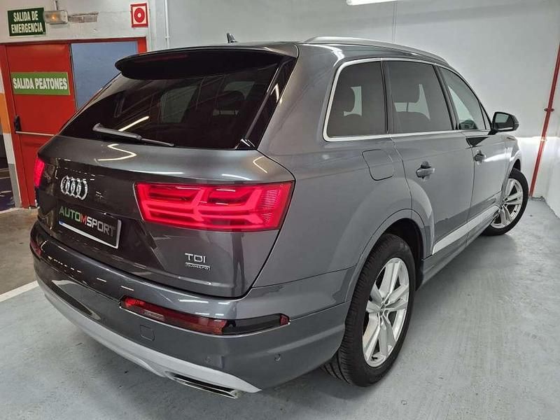 Begagnad Audi Q7 Design 272 HK (200 kW) 2015 Grå SUV