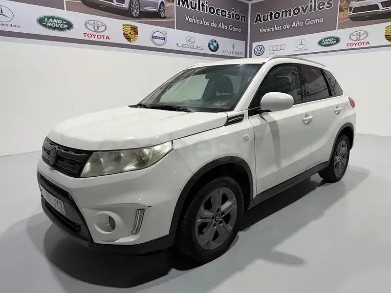 Usado Suzuki Vitara GLX 120 CV (88 kW) 2017 Blanco SUV