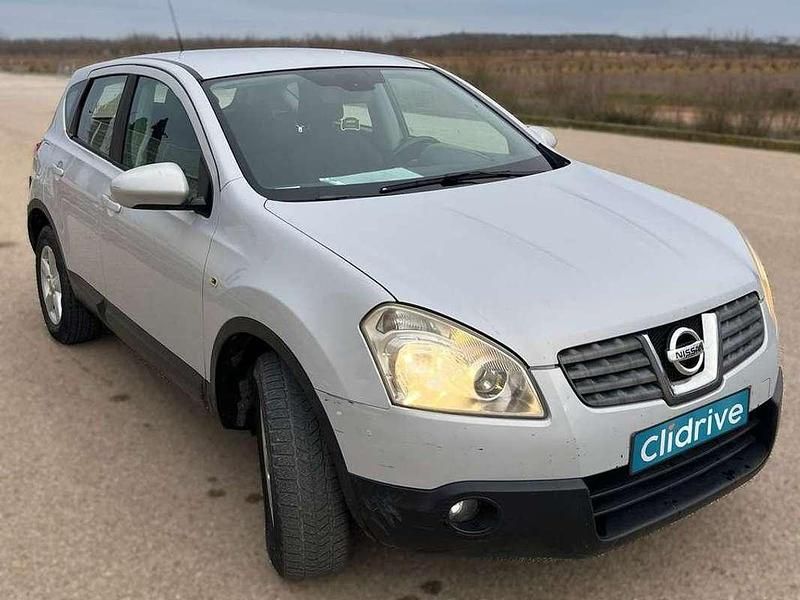 Usado Nissan Qashqai Visia 115 CV (84 kW) 2007 Gris / plata SUV