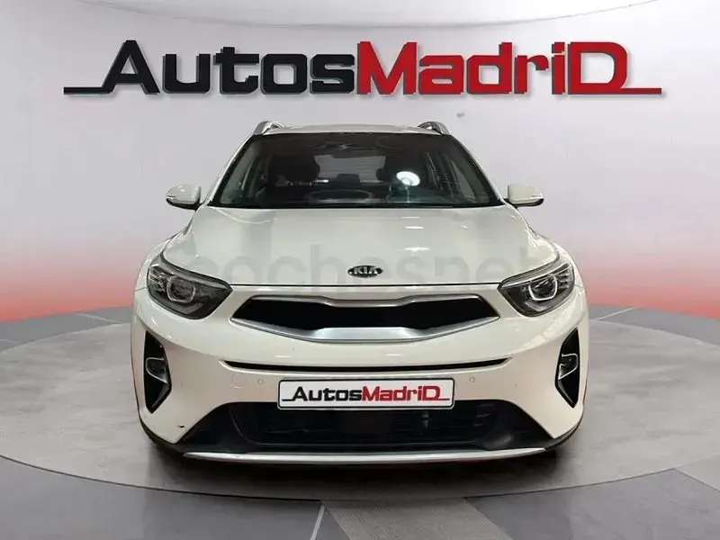 Usado Kia Stonic 120 CV (88 kW) 2021 Blanco SUV