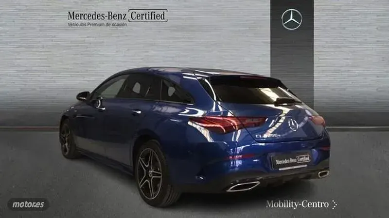 Usado Mercedes CLA250e 217 CV (159 kW) 2025 Azul Coupe