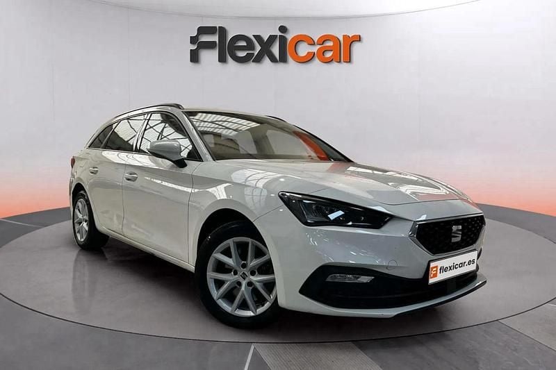 Blanco Usado 2021 Seat Leon Style Familiar | 13.490 € (Precio justo) - Imagen 1/4