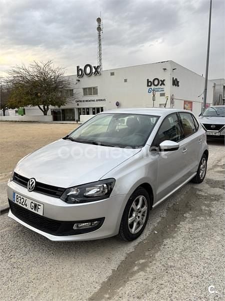 Gris / plata Usado 2010 VW Polo Advance Berlina | 4799 € (Buen precio) - Imagen 1/4