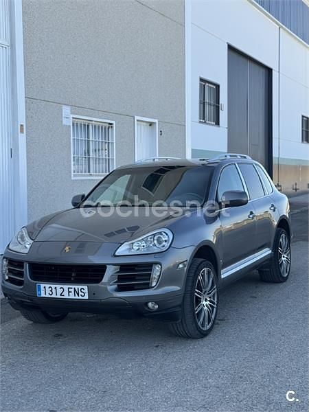 Gris / plata Usado 2007 Porsche Cayenne Turbo S SUV | 12.500 € - Imagen 1/4