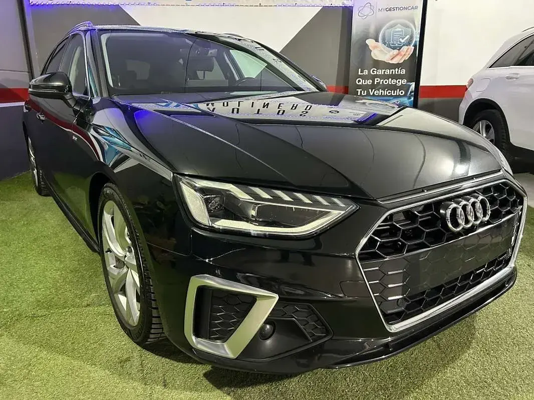 Usado Audi A4 S-Line 163 CV (119 kW) 2020 Negro Familiar