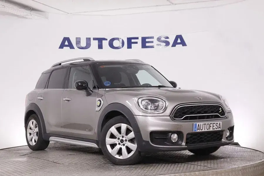 Usado Mini Cooper Countryman 220 CV (161 kW) 2018 Beige SUV