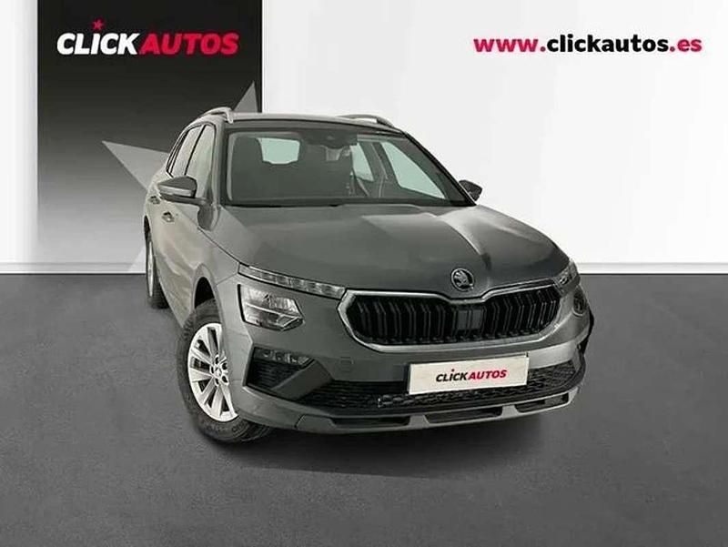 Usado Skoda Kamiq Selection 116 CV (85 kW) 2025 Gris SUV
