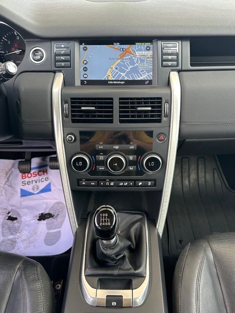 Usado Land Rover Discovery Sport SE 150 CV (110 kW) 2016 Negro SUV