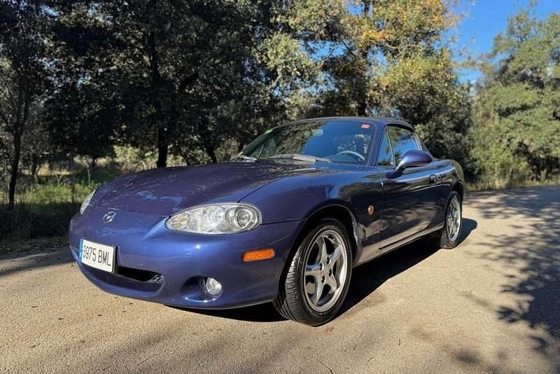 Usado Mazda MX5 Inclusive 146 CV (107 kW) 2001 Azul Descapotable
