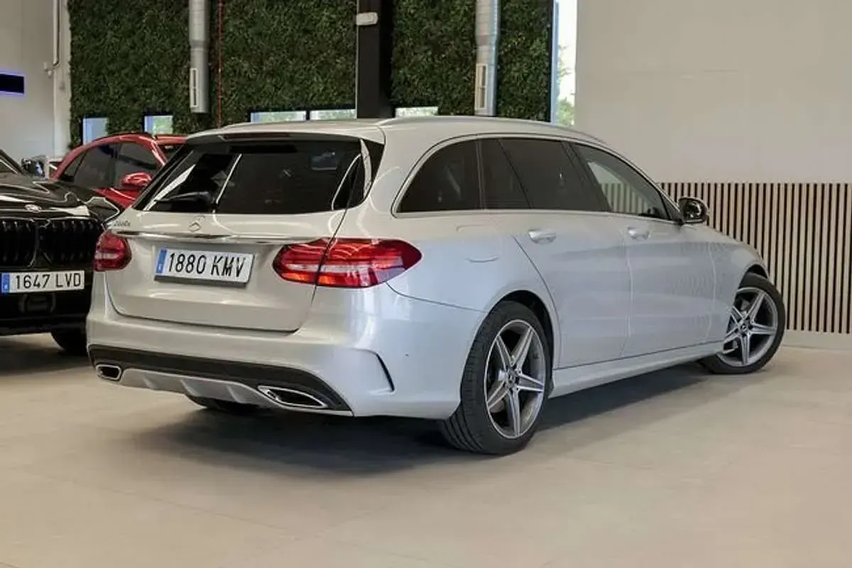Usado Mercedes C220 194 CV (142 kW) 2018 Gris Familiar