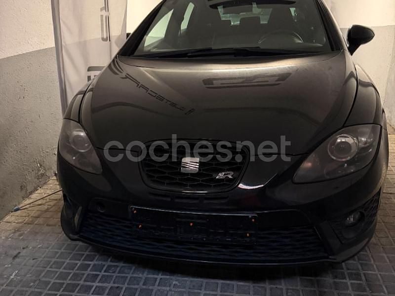 Usado Seat Leon CUPRA 265 CV (194 kW) 2011 Negro Berlina