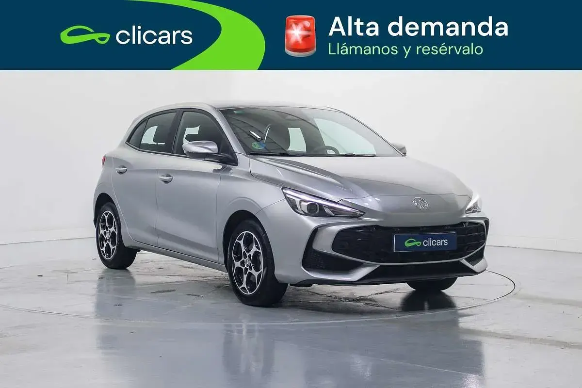 Usado MG MG3 Comfort 194 CV (142 kW) 2024 Plateado Utilitario
