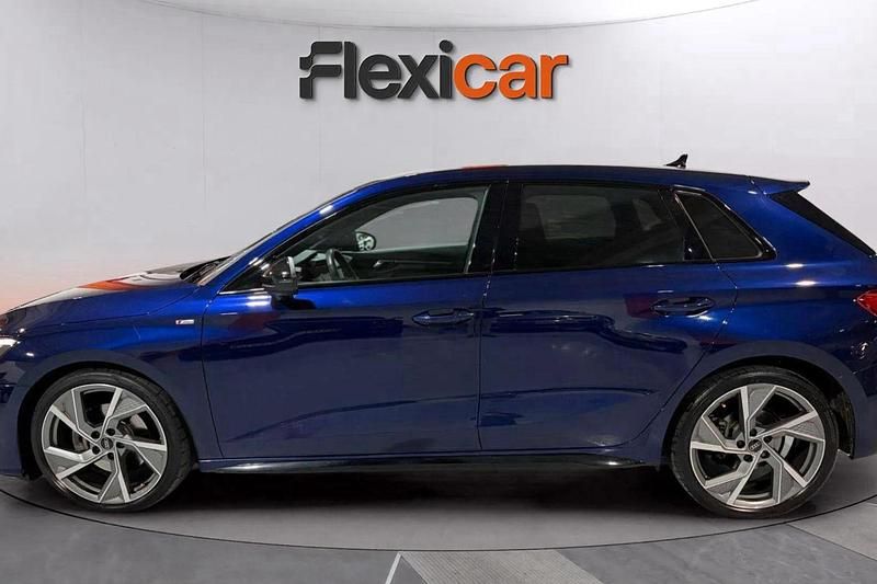 Usado Audi A3 Premium 150 CV (110 kW) 2023 Azul Berlina