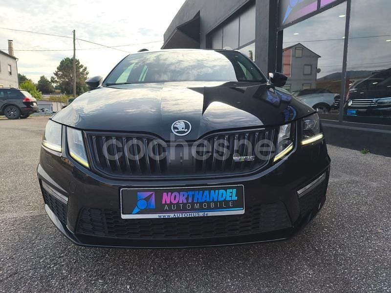 Usado Skoda Octavia RS 184 CV (135 kW) 2019 Negro Familiar