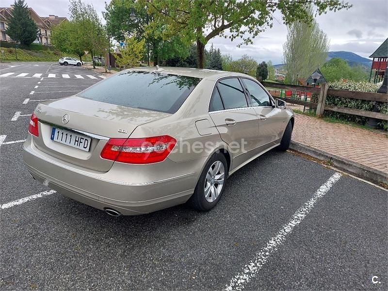 Usado Mercedes E350 Avantgarde 231 CV (169 kW) 2011 Beige Berlina