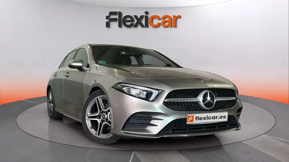 Usado Mercedes A180 116 HP (85 kW) 2020 Sedan