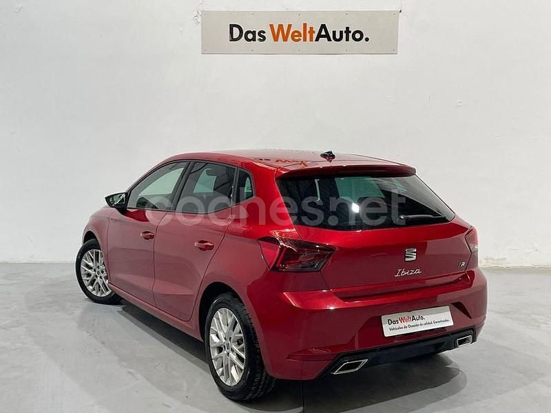 Usado Seat Ibiza FR 115 CV (84 kW) 2025 Rojo Berlina
