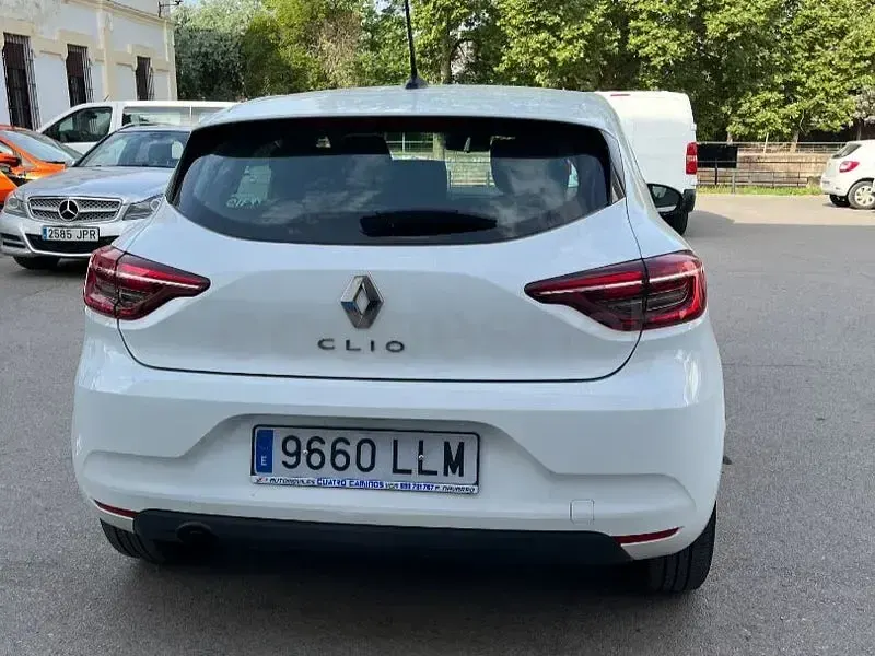 Usado Renault Clio V Intens 85 CV (62 kW) 2020 Blanco Berlina