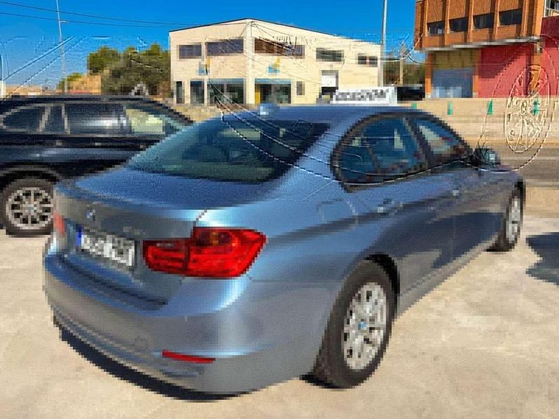 Usado BMW 318 143 CV (105 kW) 2012 Azul Berlina