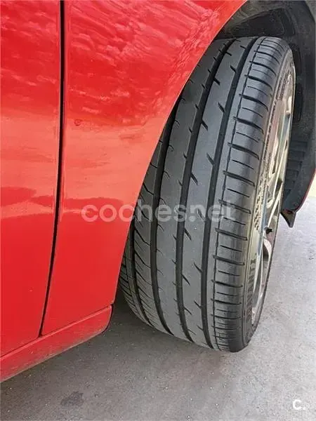 Usado Opel Insignia Sportive 250 CV (183 kW) 2015 Rojo Familiar