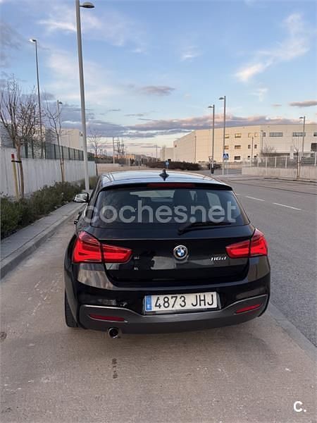 Käytetty BMW 116 116 HP (85 kW) 2015 Musta Viistoperä