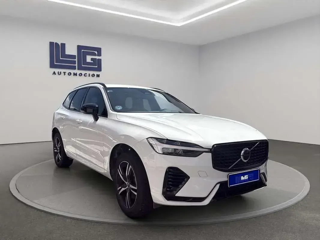 Usado Volvo XC60 R-Design 351 CV (258 kW) 2022 Blanco SUV
