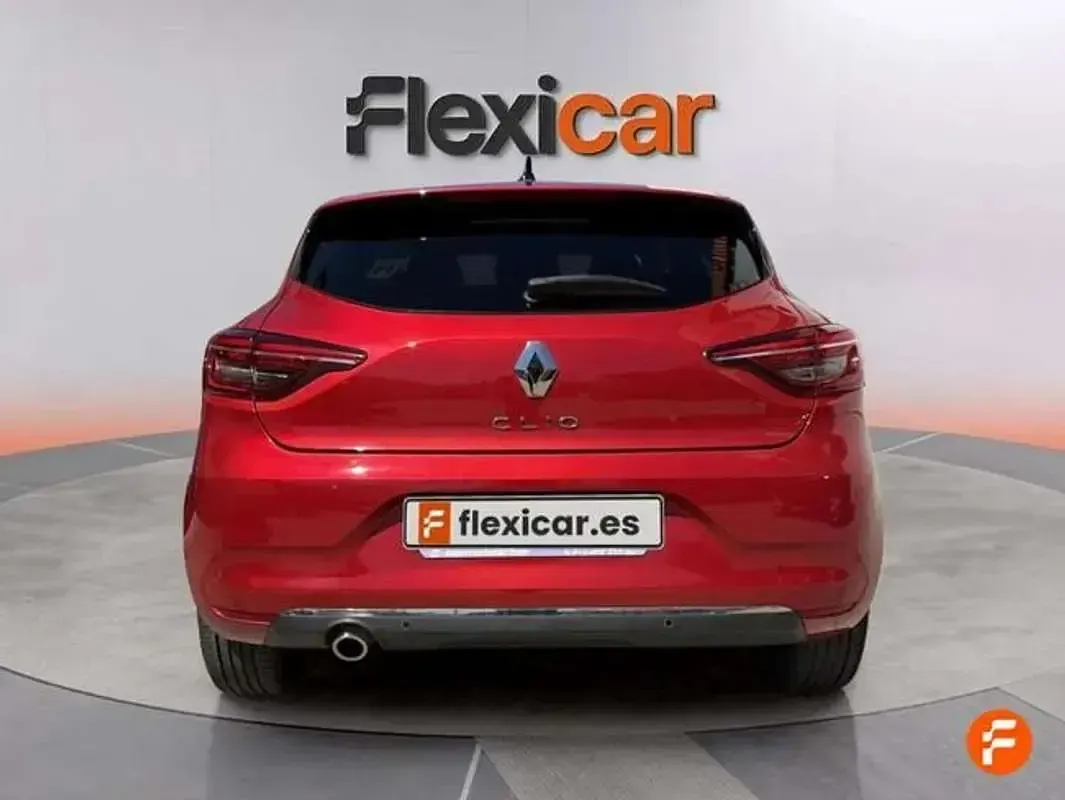 Usado Renault Clio Evolution 101 CV (74 kW) 2024 Rojo Utilitario