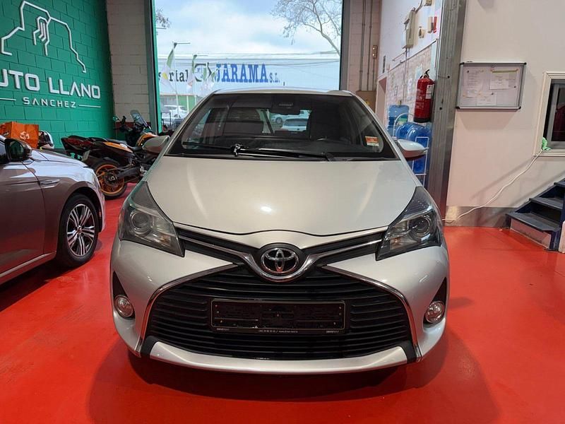 Usado Toyota Yaris 69 CV (50 kW) 2016 Gris