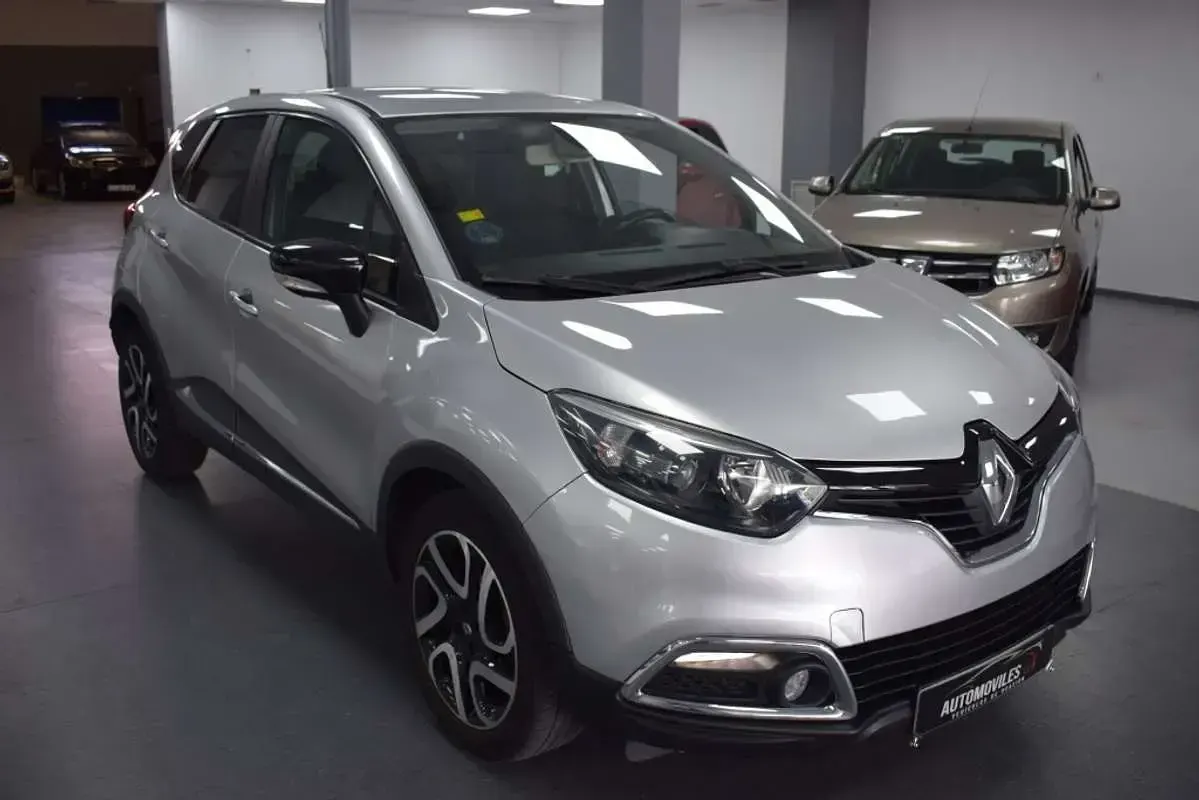 Usado Renault Captur 110 CV (80 kW) 2016 SUV