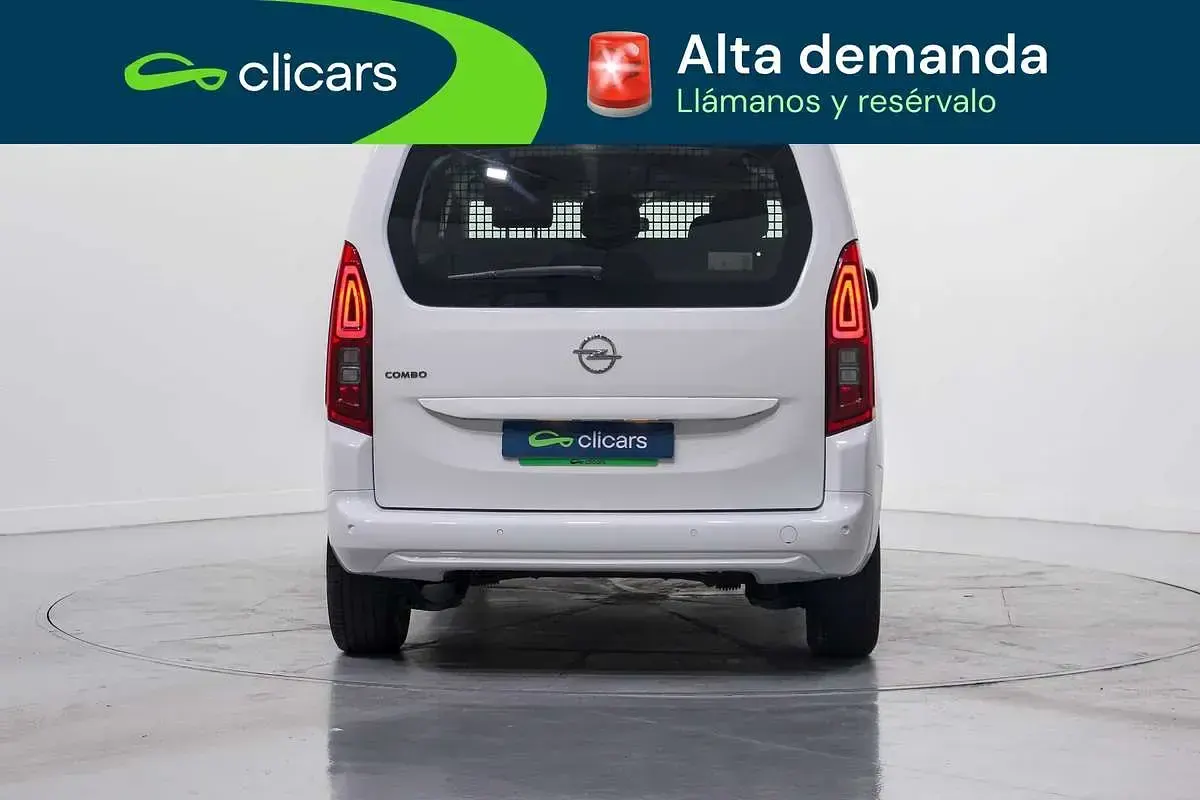 Usado Opel Combo Business Edition 102 CV (75 kW) 2022 Blanco Monovolumen