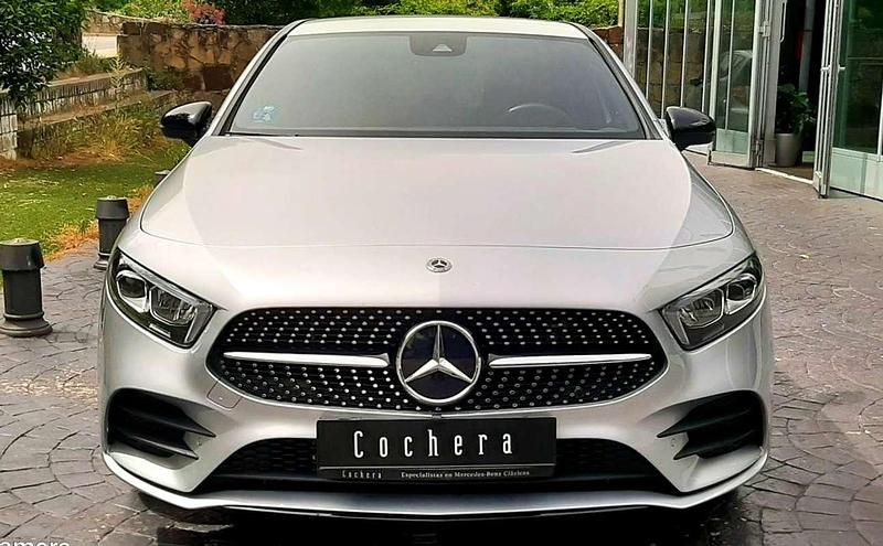 Usado Mercedes A250 218 CV (160 kW) 2022 Plateado Utilitario