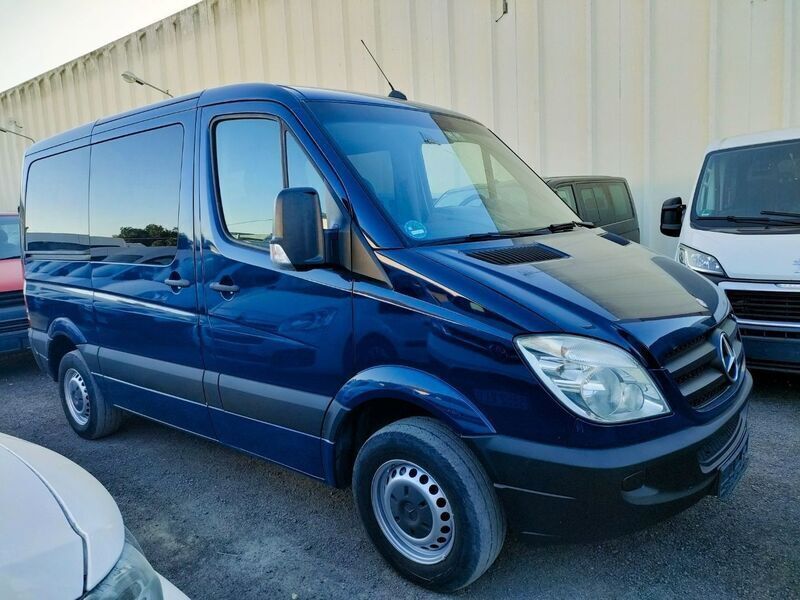 Usado Mercedes Sprinter 150 CV (110 kW) 2011 Azul Van
