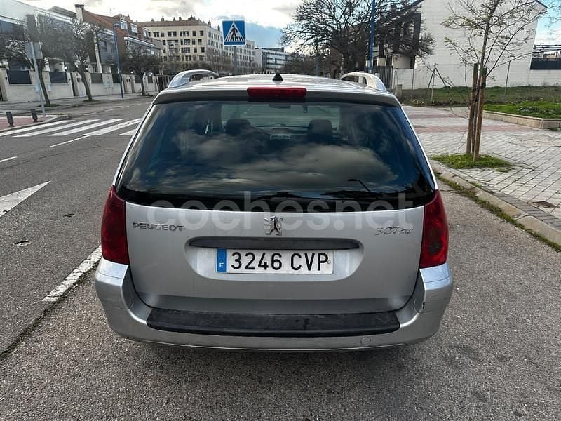 Usado Peugeot 307 136 CV (100 kW) 2004 Negro Familiar