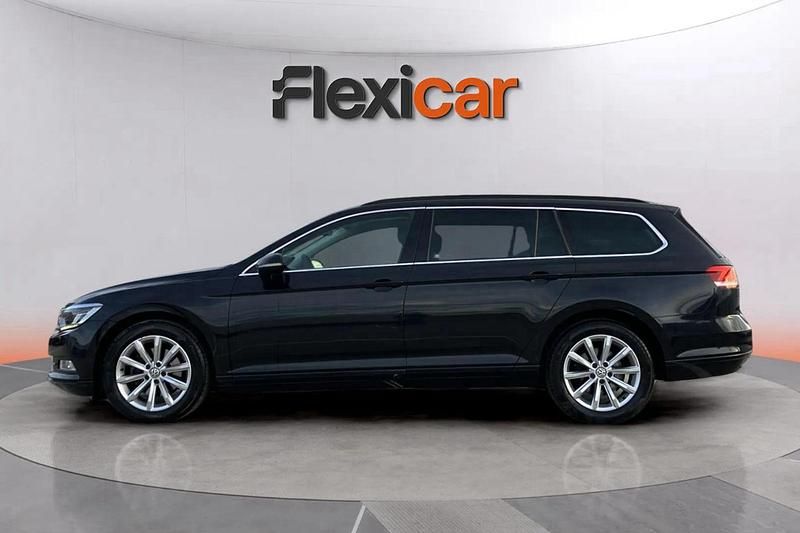 Usado VW Passat Advance 150 CV (110 kW) 2018 Negro Familiar