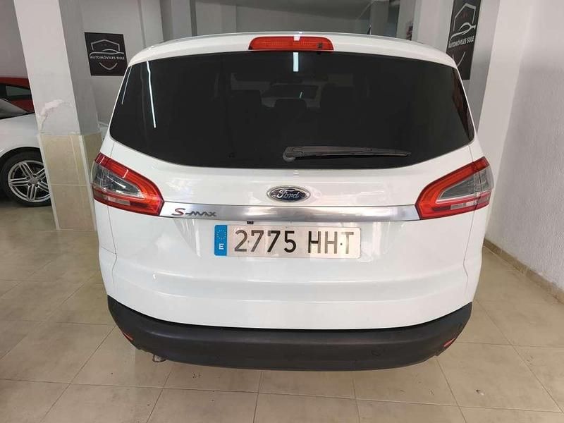 Usado Ford S-MAX Titanium 140 CV (102 kW) 2012 Blanco Monovolumen