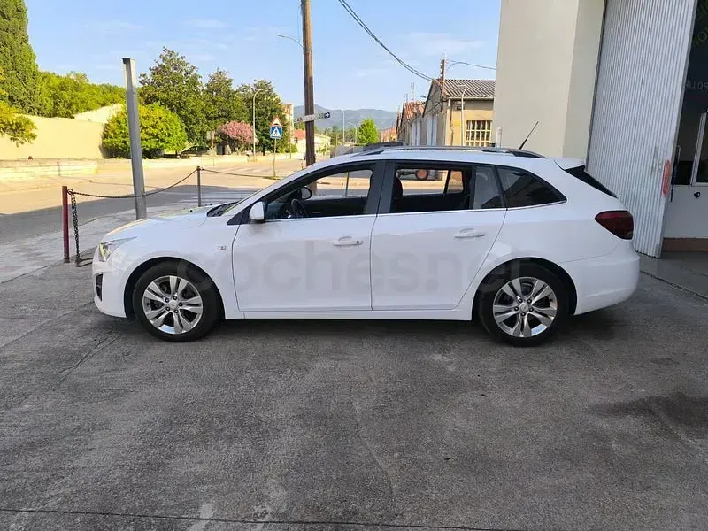 Usado Chevrolet Cruze LTZ 163 CV (119 kW) 2014 Blanco Familiar