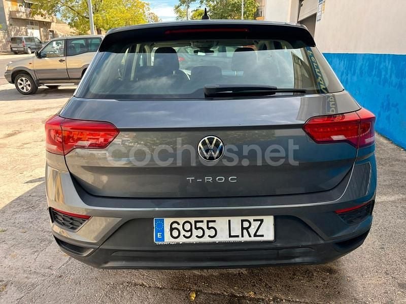 Usado VW T-Roc Advance 115 CV (84 kW) 2021 Gris / plata SUV