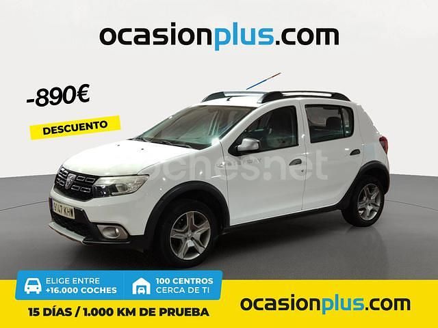Blanco Usado 2018 Dacia Sandero Stepway Berlina | 9800 € (Precio justo) - Imagen 1/4
