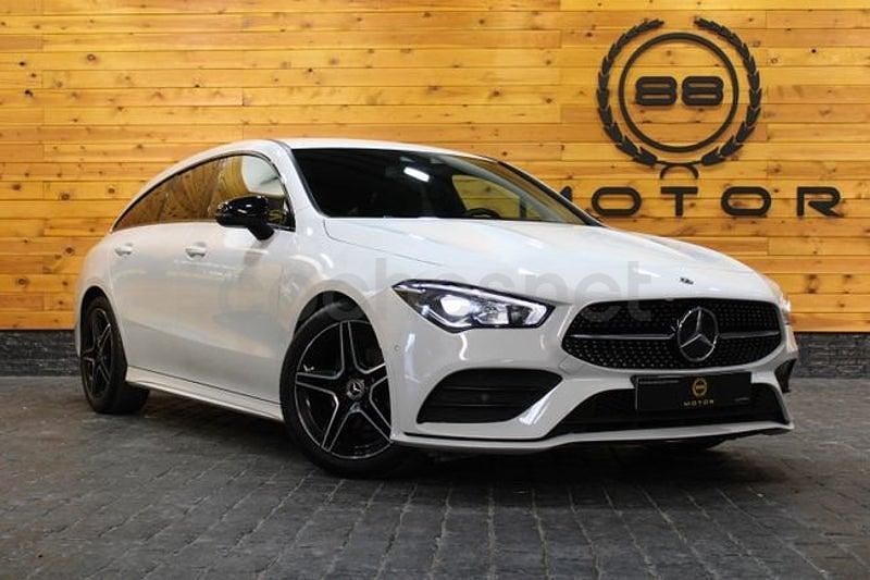 Usado Mercedes CLA180 Shooting Brake 136 CV (100 kW) 2020 Blanco Familiar