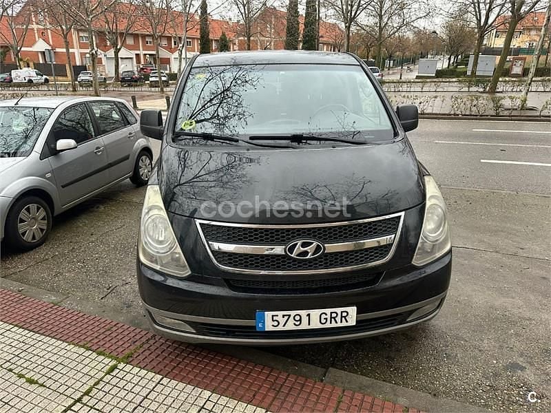 Usado Hyundai I800 Style 170 CV (125 kW) 2010 Negro Monovolumen