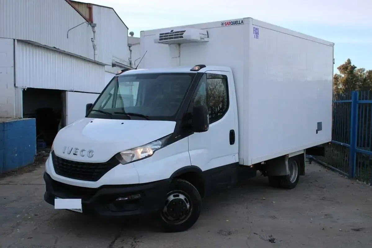 Usado Iveco Daily 159 CV (116 kW) 2021 Blanco Van