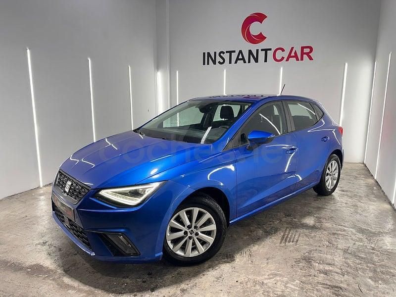 Usado Seat Ibiza 110 CV (80 kW) 2023 Azul Utilitario