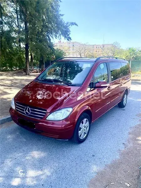 Usado Mercedes Viano 150 CV (110 kW) 2008 Granate Monovolumen