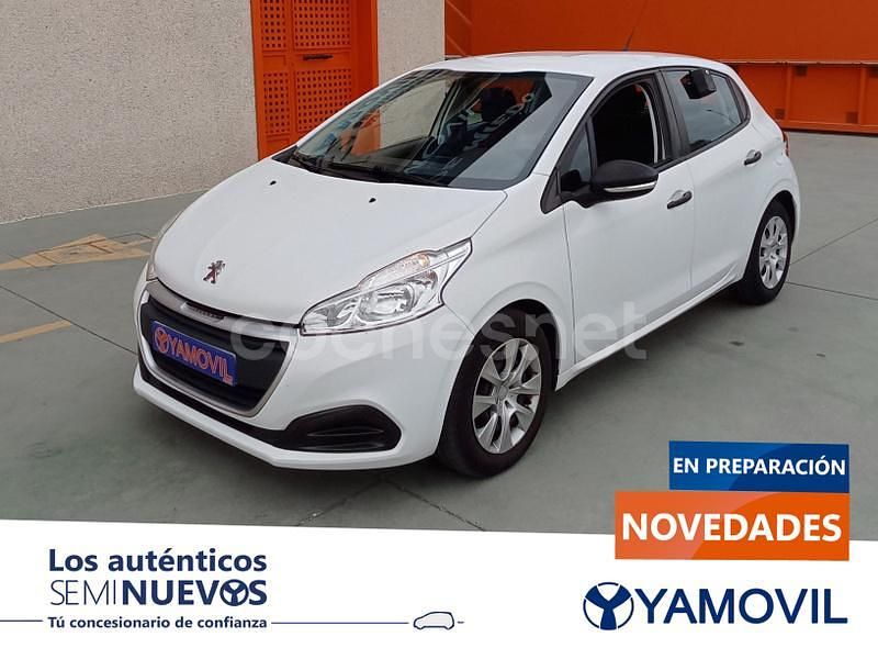 Blanco Usado 2017 Peugeot 208 Access Utilitario | 9450 € (Precio justo) - Imagen 1/4