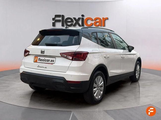 Usado Seat Arona Style 110 CV (80 kW) 2023 Blanco SUV