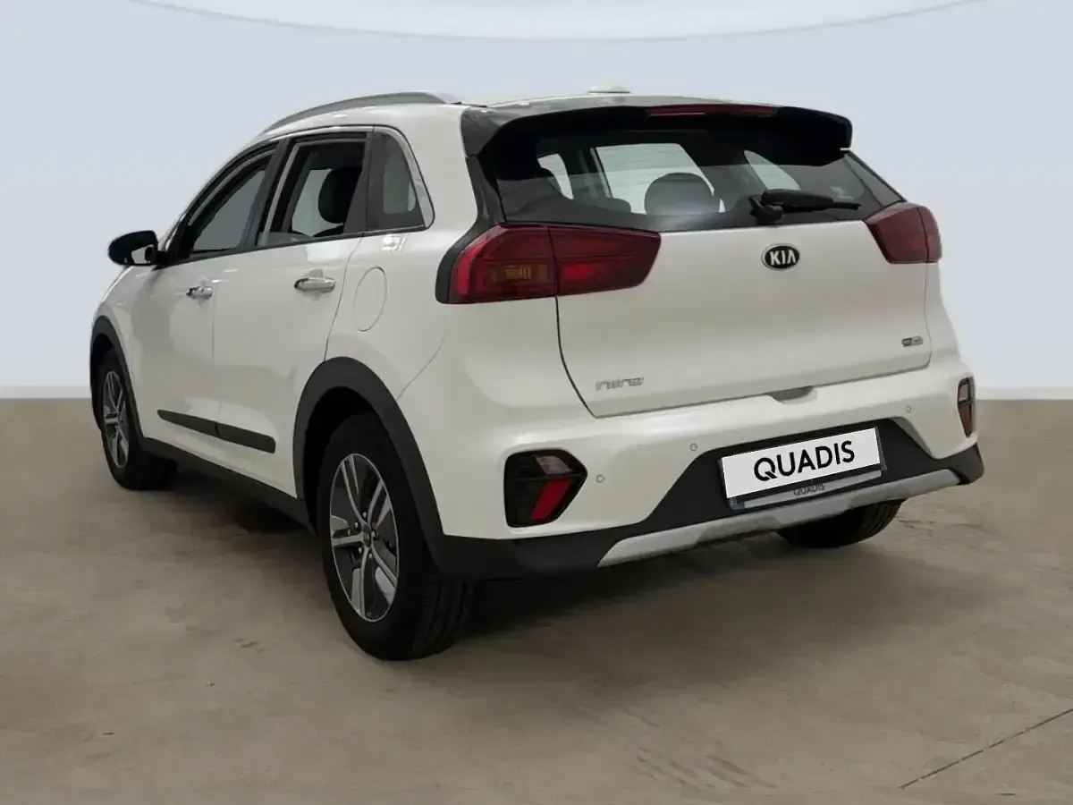 Usado Kia Niro 141 CV (103 kW) 2021 Blanco SUV