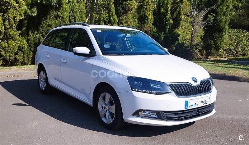 Usado Skoda Fabia 90 CV (66 kW) 2017 Blanco Utilitario