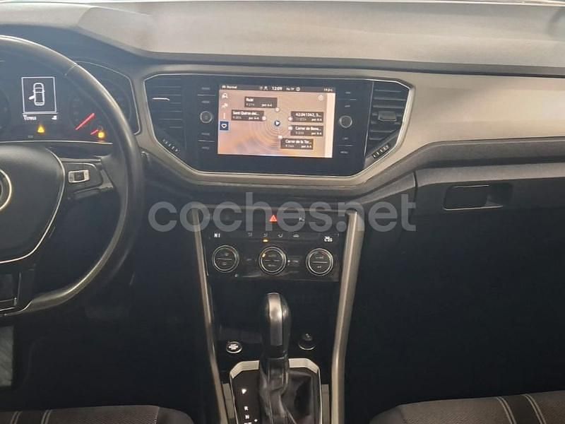 Usado VW T-Roc Advance 150 CV (110 kW) 2021 Gris / plata SUV