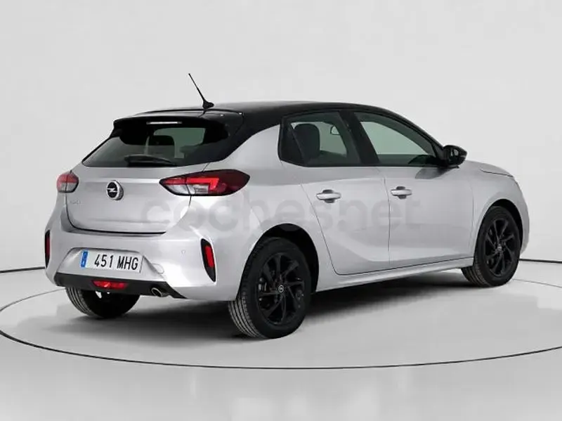 Usado Opel Corsa 100 CV (73 kW) 2023 Gris / plata Utilitario