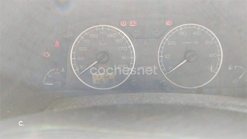 Beige Usado 2004 Citroën Xsara Exclusive Berlina | 2500 € (Precio justo) - Imagen 1/4